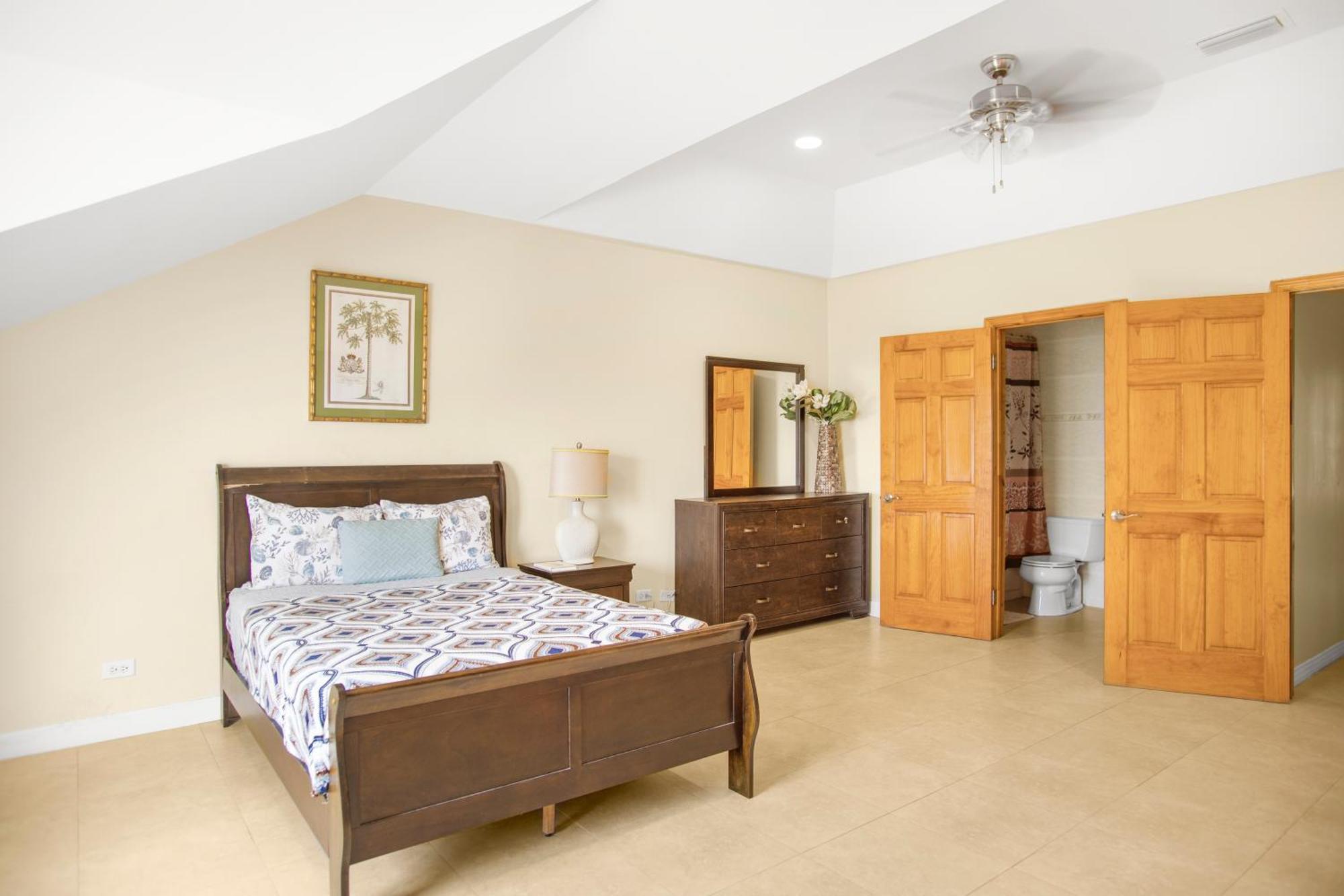 Hospedagem domiciliar With Access Near Airport *